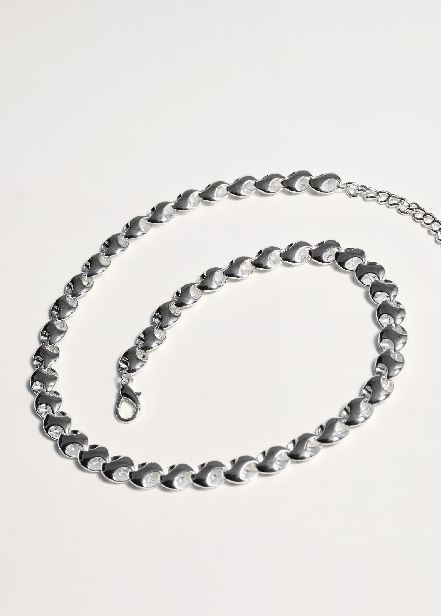 Link chain necklace