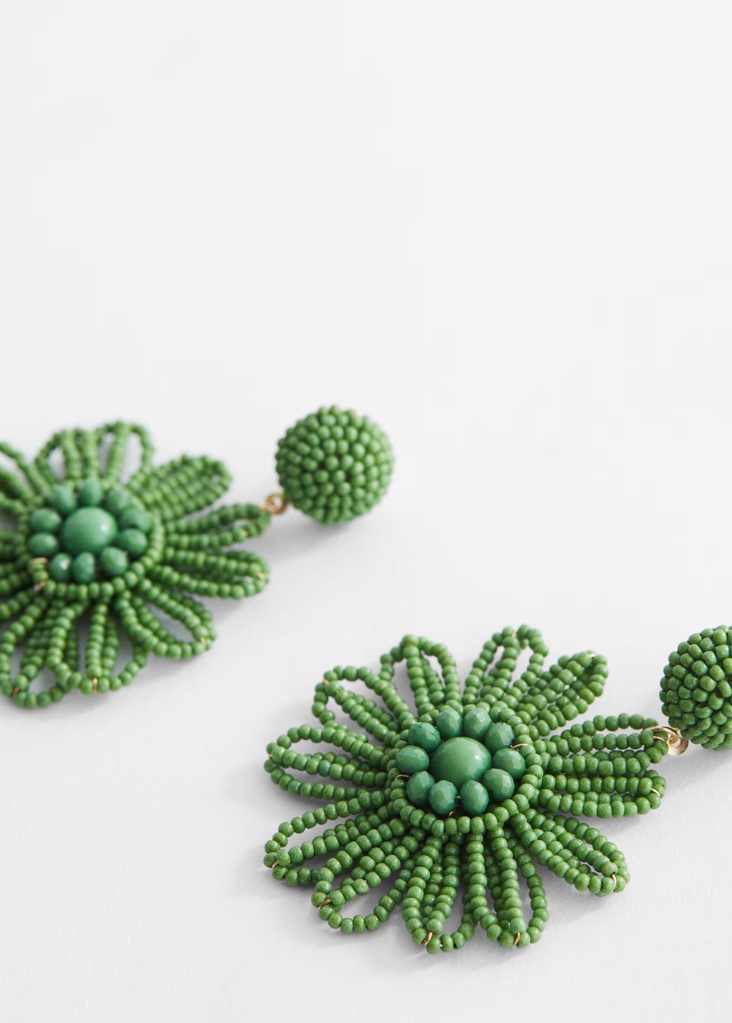 Flower beaded earrings