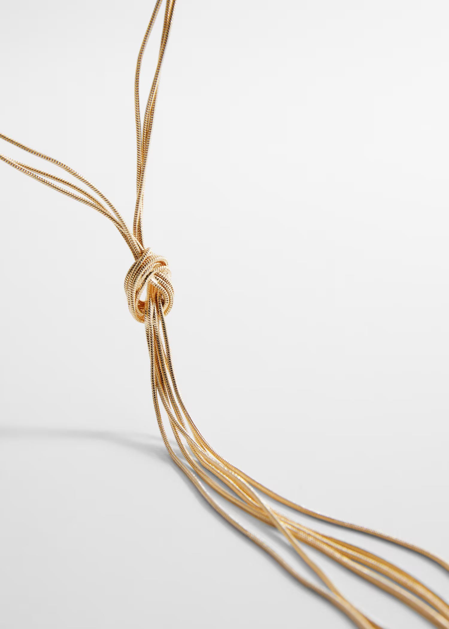 Chain necklace with knot detail