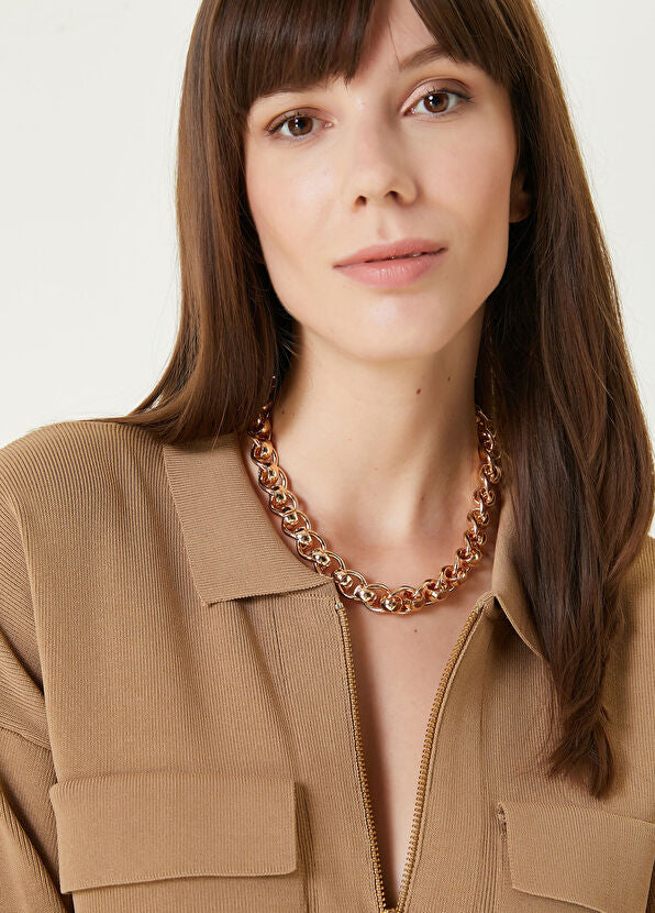 Metallic Necklace with Lobster Clasp Closure